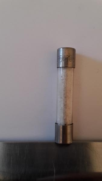 -fusible-F902-1-.jpg