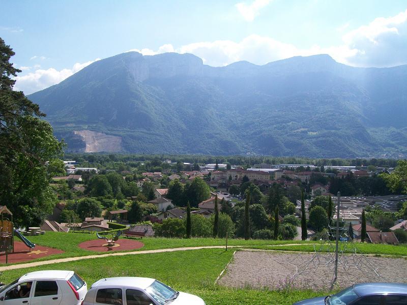 100-5823.jpg