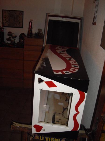 9-caisse-rouge.JPG