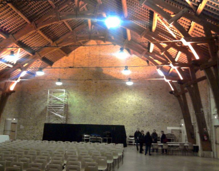 halle10.jpg