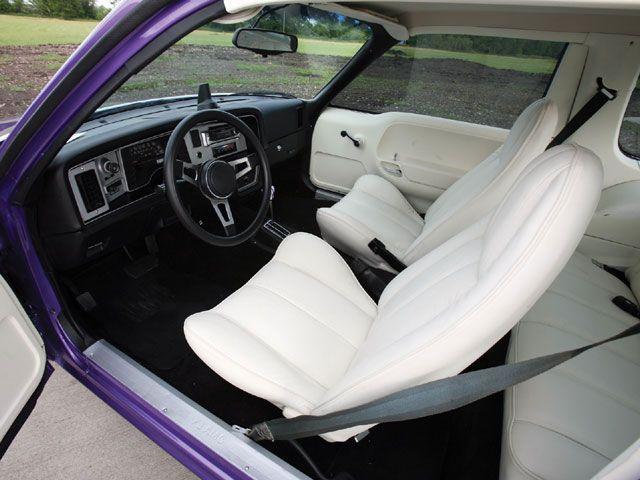 hrdp-0711-21-z-1976-amc-pacer-x-interior-view.jpg