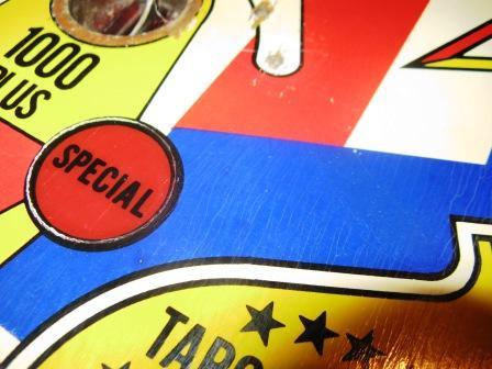 spirit-of-76-reduite-detail-peinture-plateau.jpg