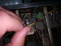 Fils coupée d'ampoule de porte.jpg